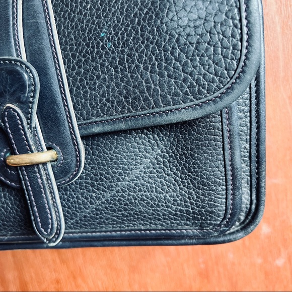 D&B Dooney & Bourke Vintage Black Leather Equestrian Crossbody Bag - Picture 5 of 15